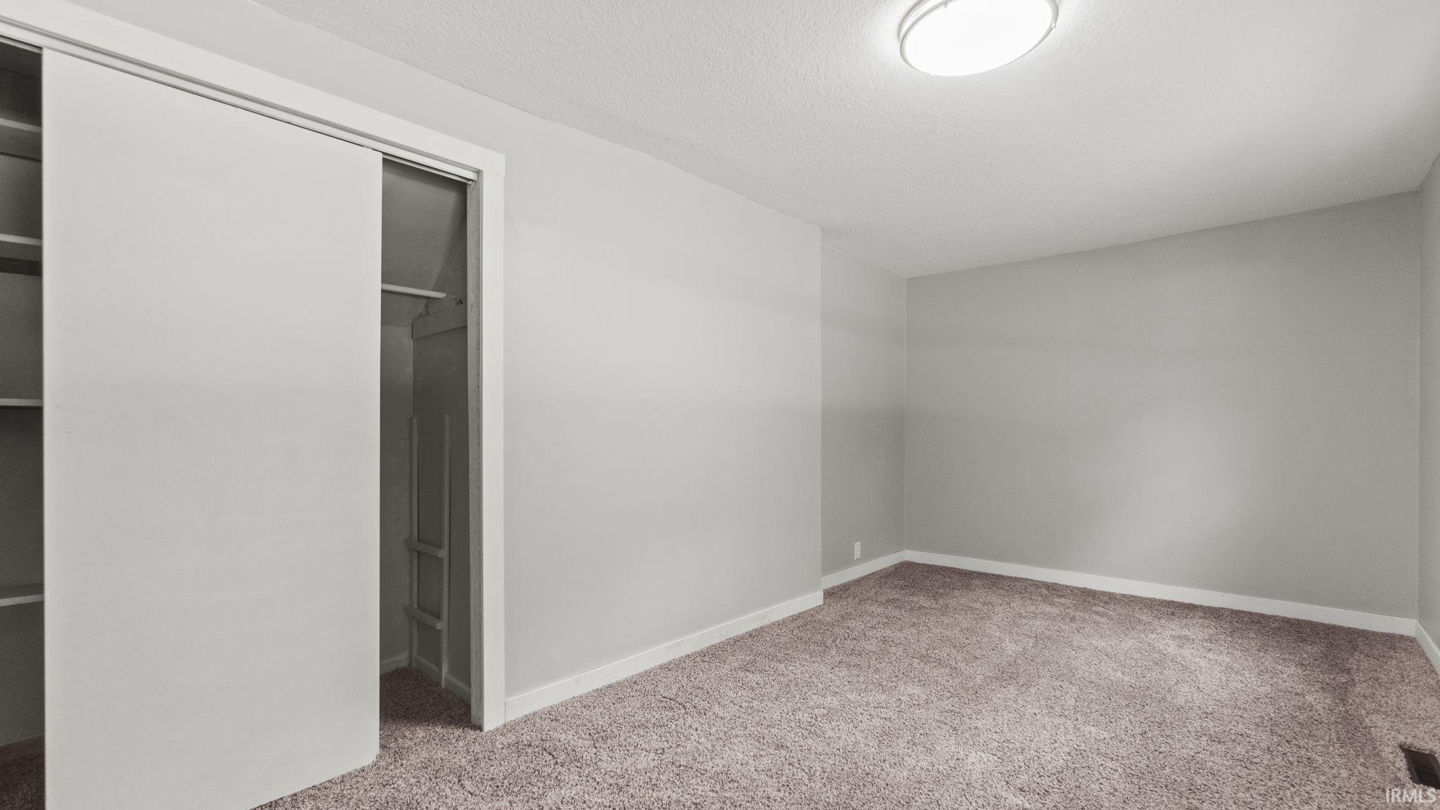 13113 Wappes Road Churubusco, IN 46723 - Photo 10 of 34 Gallery Image 10