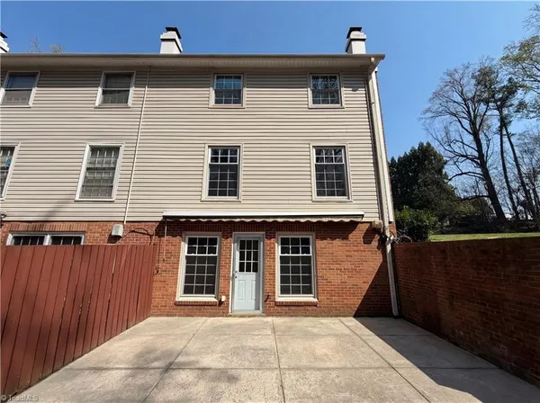 $211,000 | 4050 Huntingreen Lane Northwest, Unit A, Winston-Salem, NC 27106