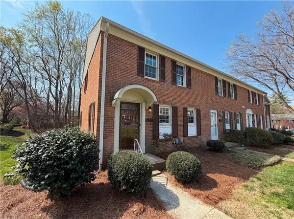 $211,000 | 4050 Huntingreen Lane Northwest, Unit A, Winston-Salem, NC 27106