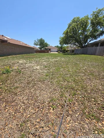 $90,000 | 5906 Brook Falls, Windcrest, TX 78239