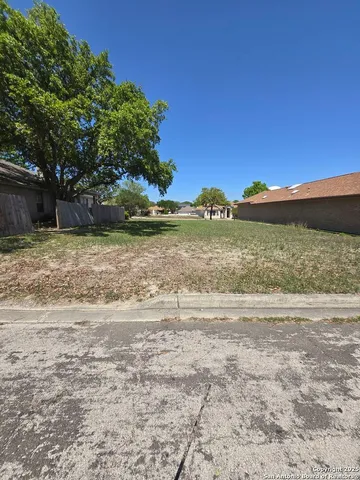 $90,000 | 5906 Brook Falls, Windcrest, TX 78239