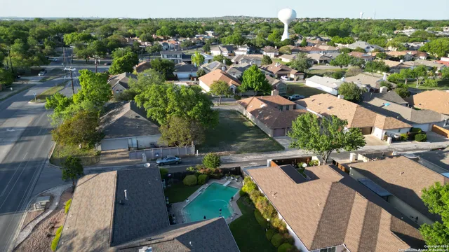 $90,000 | 5906 Brook Falls, Windcrest, TX 78239