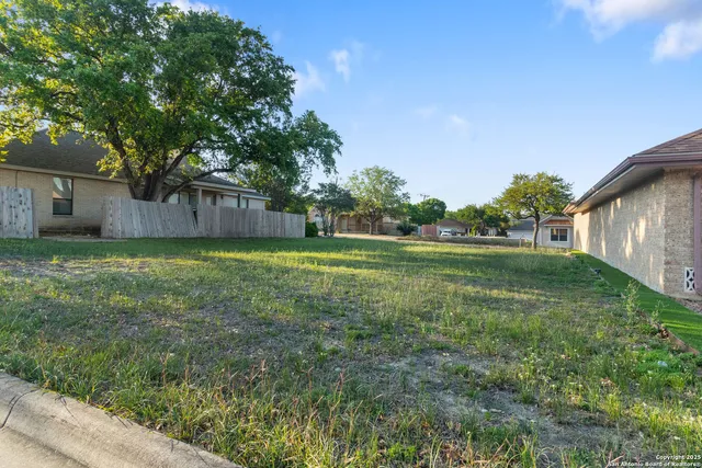 $90,000 | 5906 Brook Falls, Windcrest, TX 78239