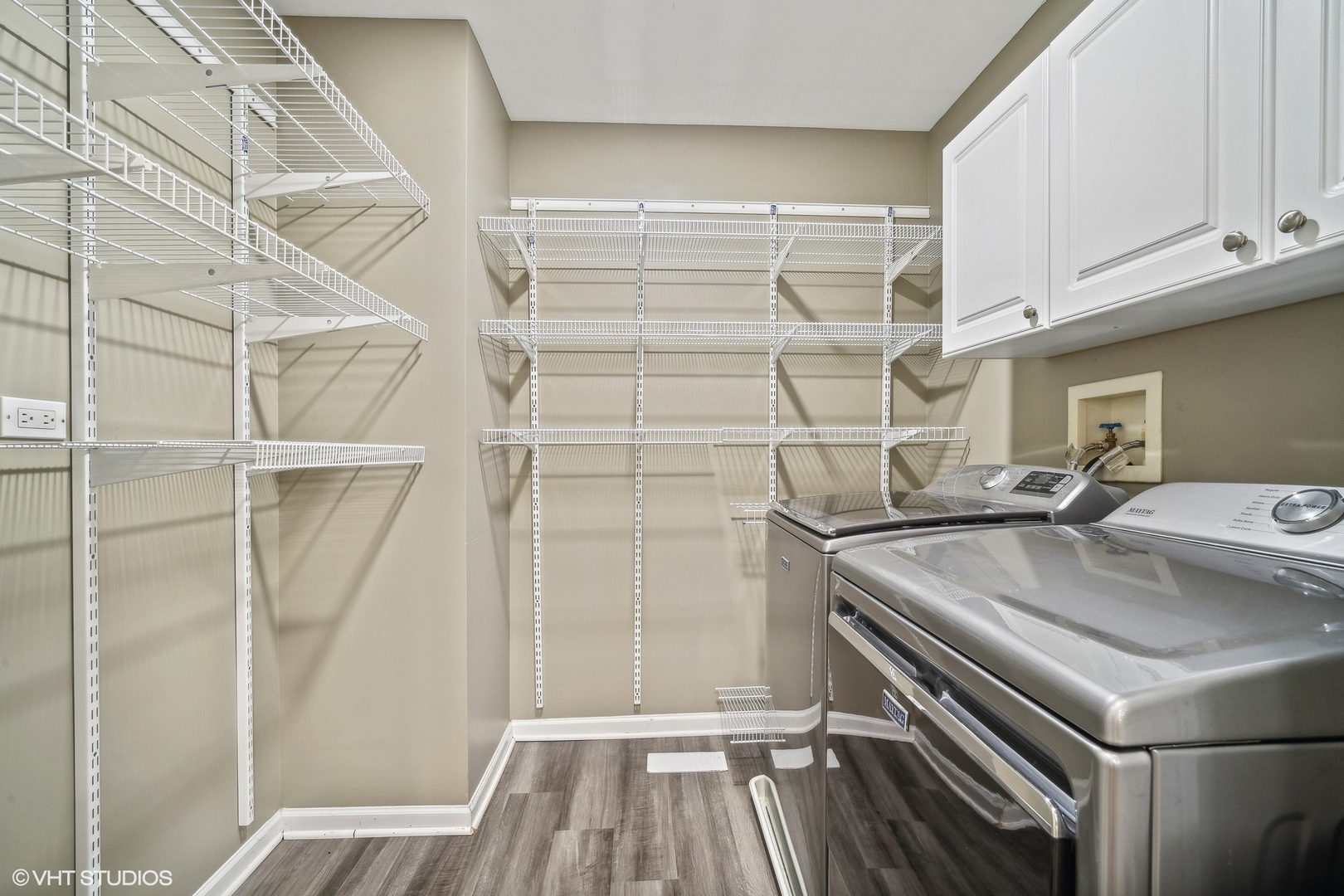724 Old Checker Road Buffalo Grove, IL 60089 - Photo 10 of 15 Gallery Image 10
