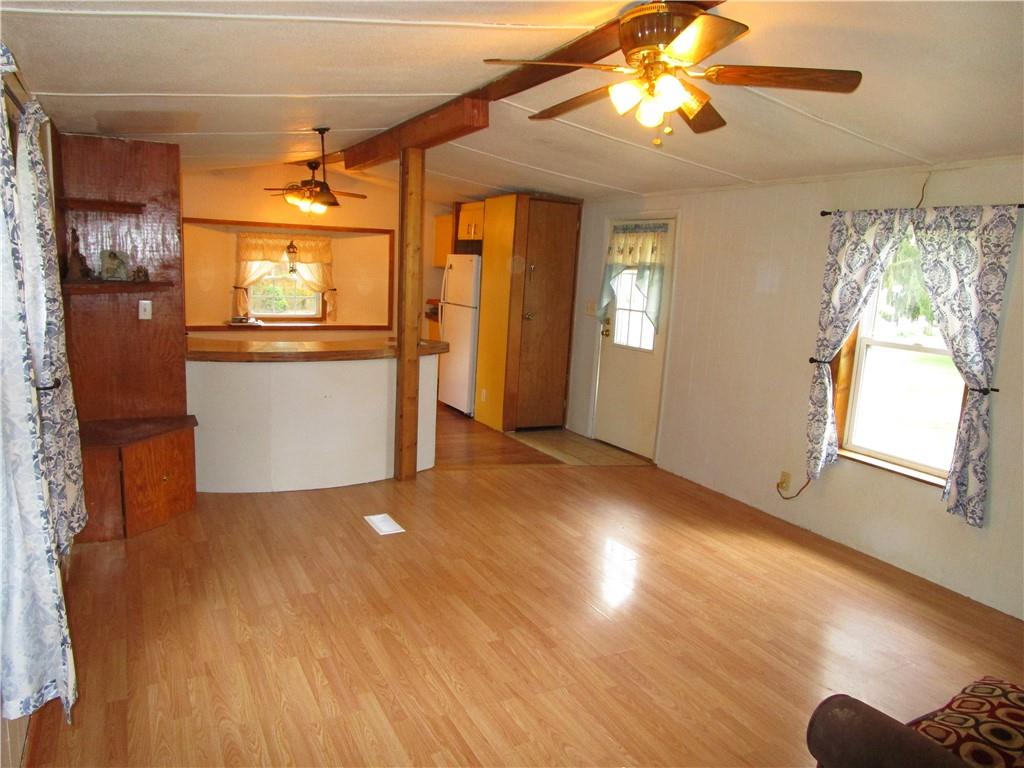 3025 South Keel Ridge Road Hermitage, PA 16148 - Photo 9 of 19