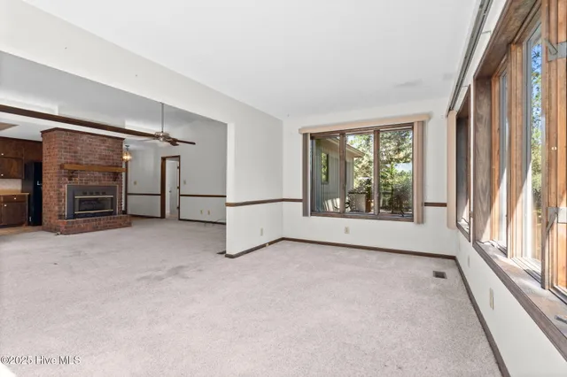 $299,900 | 116 Sherwood Road, West End, NC 27376