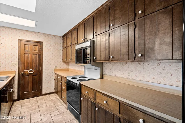 $299,900 | 116 Sherwood Road, West End, NC 27376