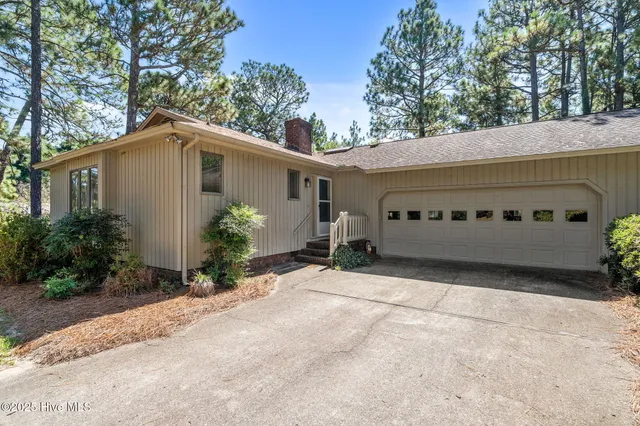 $299,900 | 116 Sherwood Road, West End, NC 27376