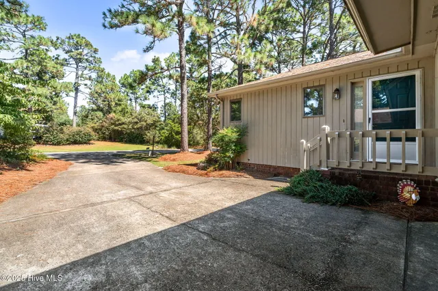 $299,900 | 116 Sherwood Road, West End, NC 27376