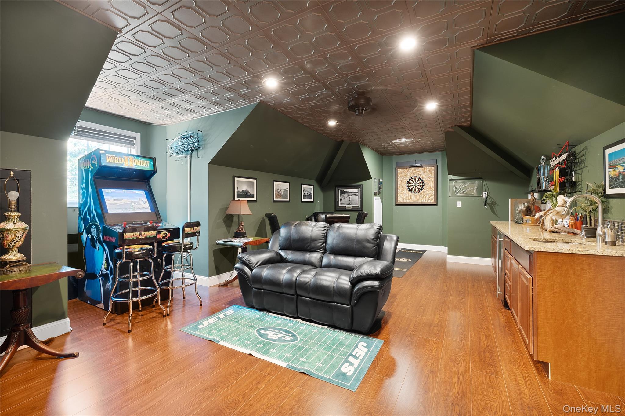 65 West Bayberry Road Islip, NY 11751 - Photo 35 of 44