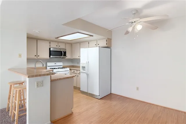 $139,900 | 3740 Desert Marina Drive, Unit 7, Laughlin, NV 89029