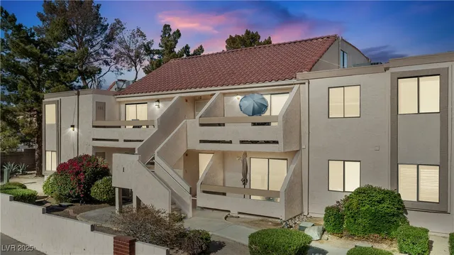 $139,900 | 3740 Desert Marina Drive, Unit 7, Laughlin, NV 89029