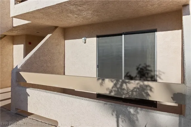 $139,900 | 3740 Desert Marina Drive, Unit 7, Laughlin, NV 89029