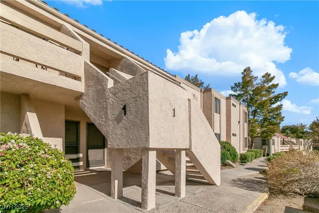 $139,900 | 3740 Desert Marina Drive, Unit 7, Laughlin, NV 89029