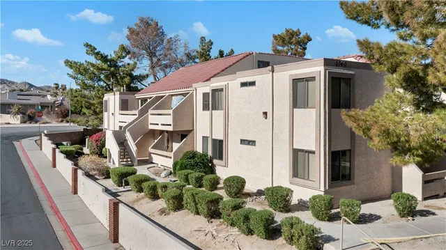 $139,900 | 3740 Desert Marina Drive, Unit 7, Laughlin, NV 89029