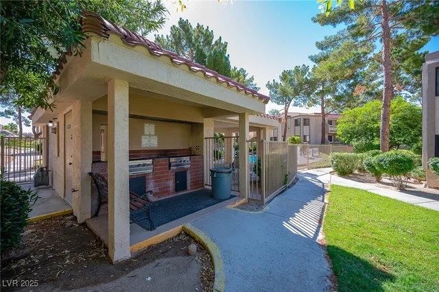 $139,900 | 3740 Desert Marina Drive, Unit 7, Laughlin, NV 89029