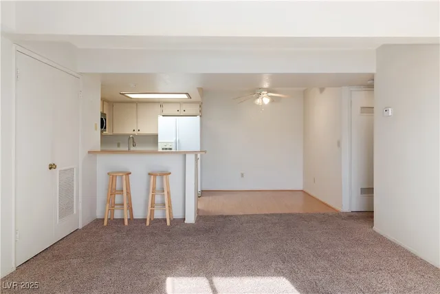 $139,900 | 3740 Desert Marina Drive, Unit 7, Laughlin, NV 89029