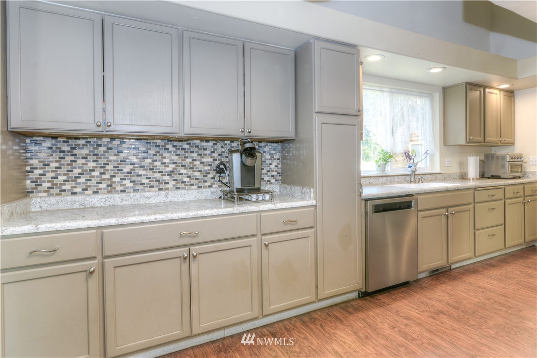 19327 Cook Road Southeast Yelm, WA 98597 - Photo 14 of 38 Gallery Image 14