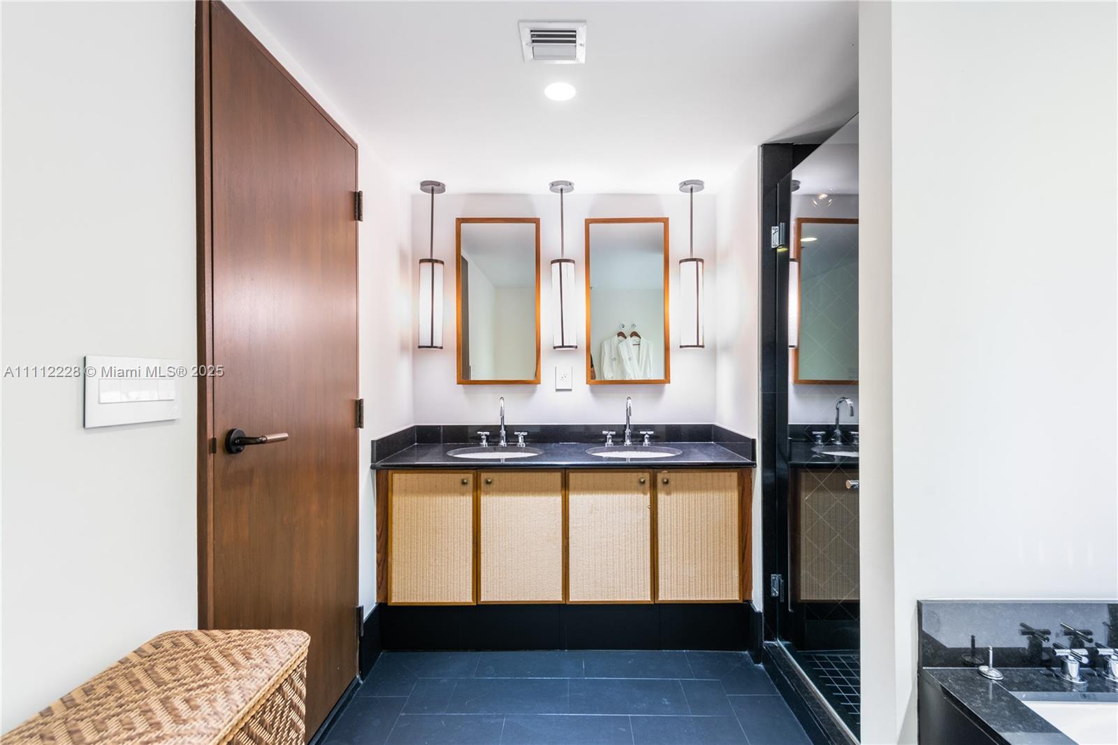 101 20th Street, Unit 2707 Miami Beach, FL 33139 - Photo 19 of 31