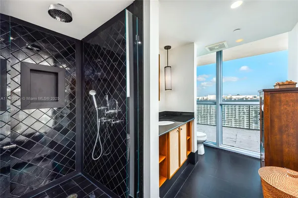 $20,250 | 101 20th Street, Unit 2707, Miami Beach, FL 33139