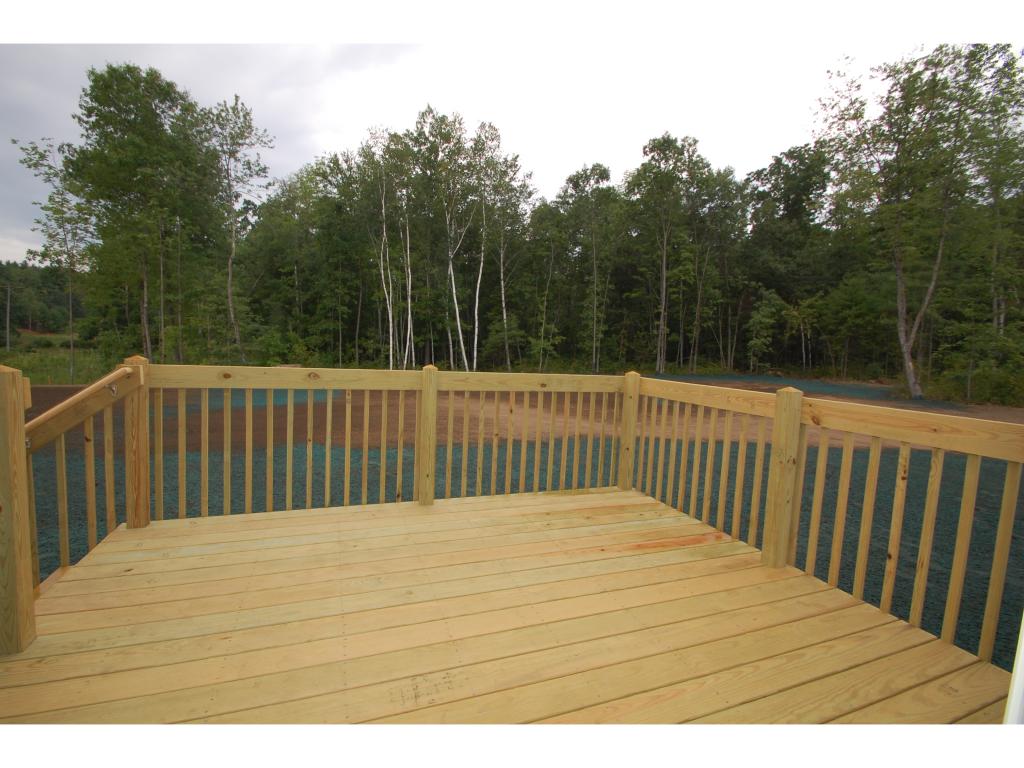 32 York Road Hudson, NH 03051 - Photo 10 of 16