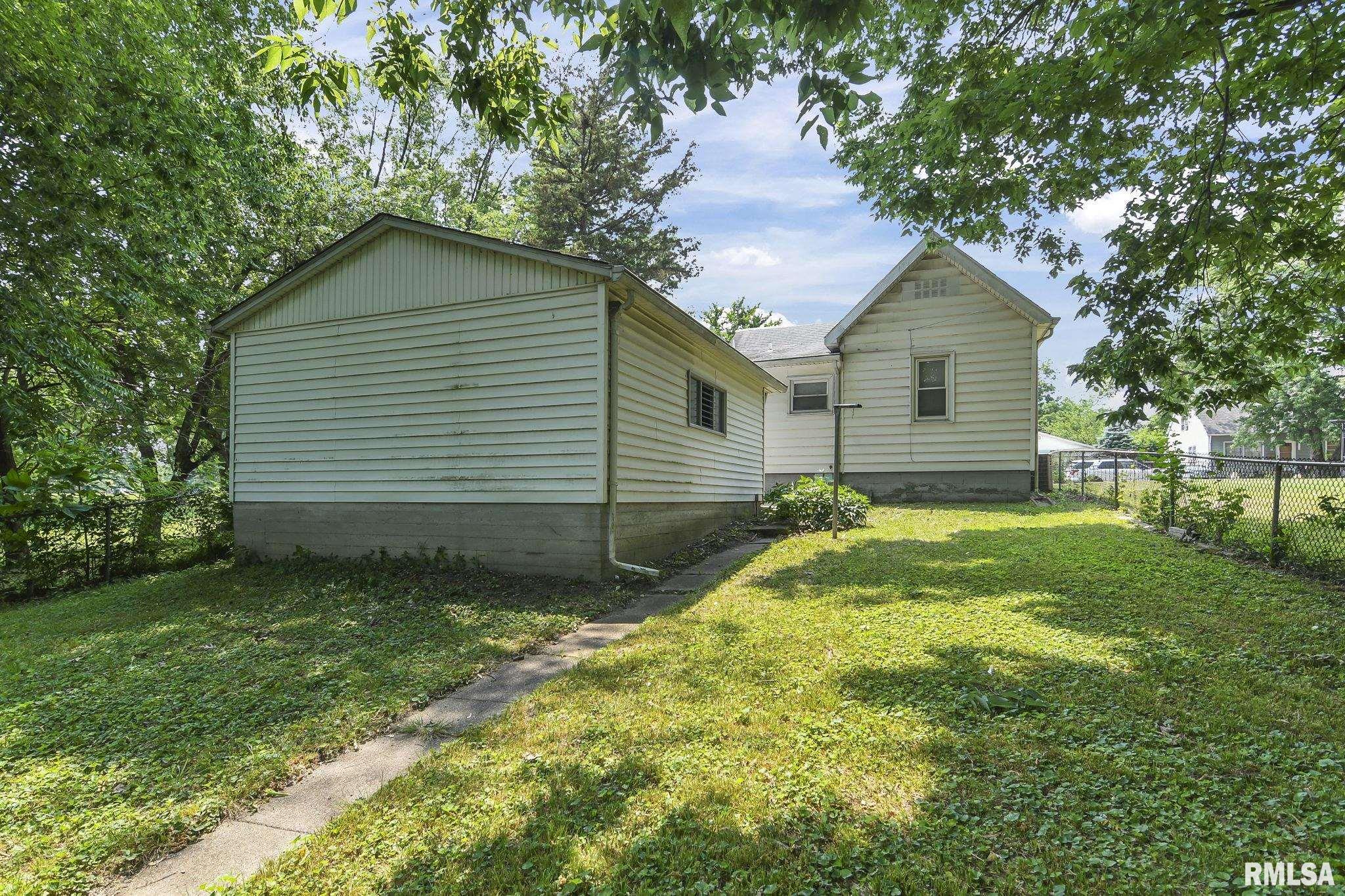 2530 South 13th Street Springfield, IL 62703 - Photo 23 of 25