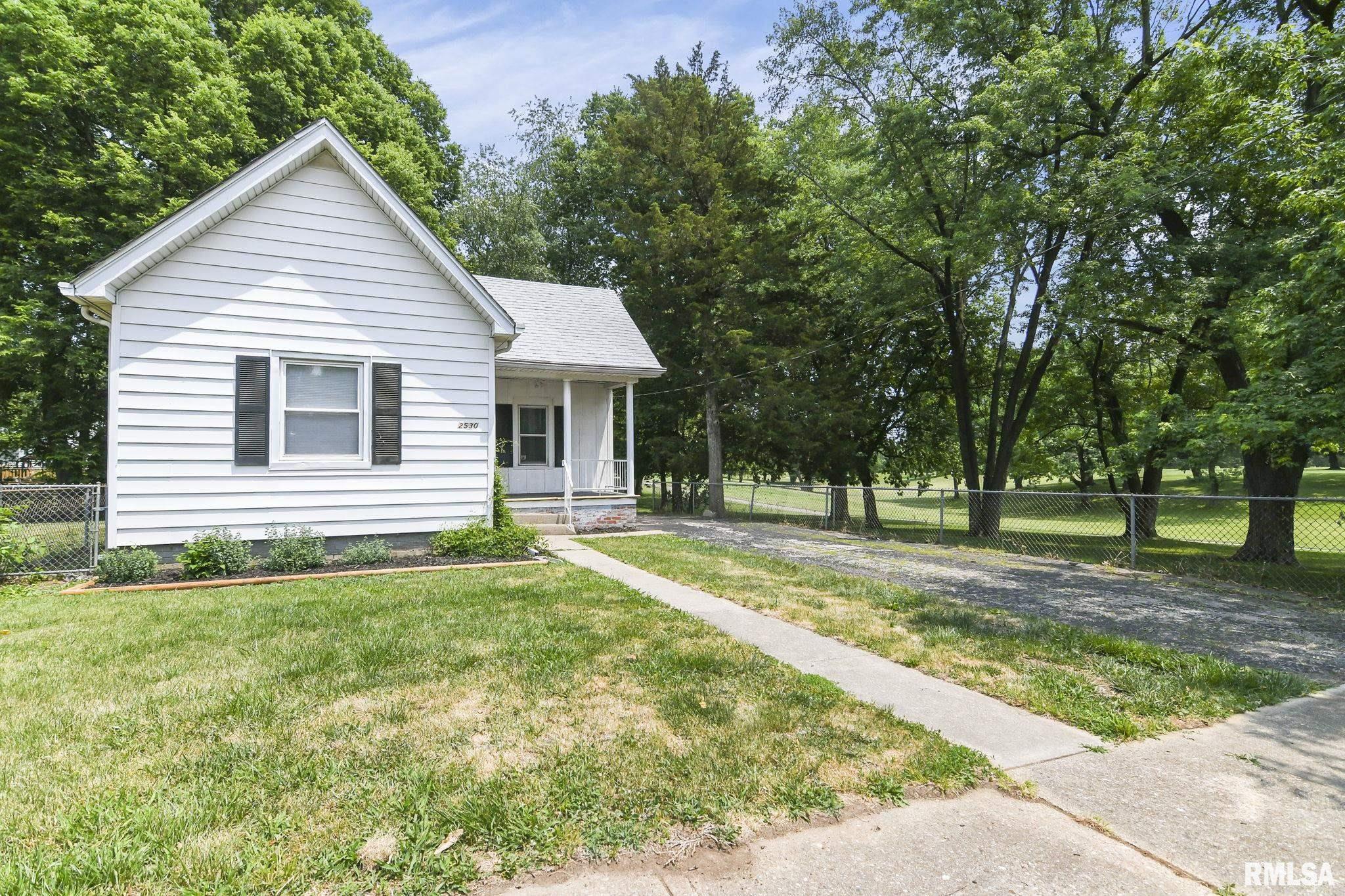 2530 South 13th Street Springfield, IL 62703 - Photo 3 of 25