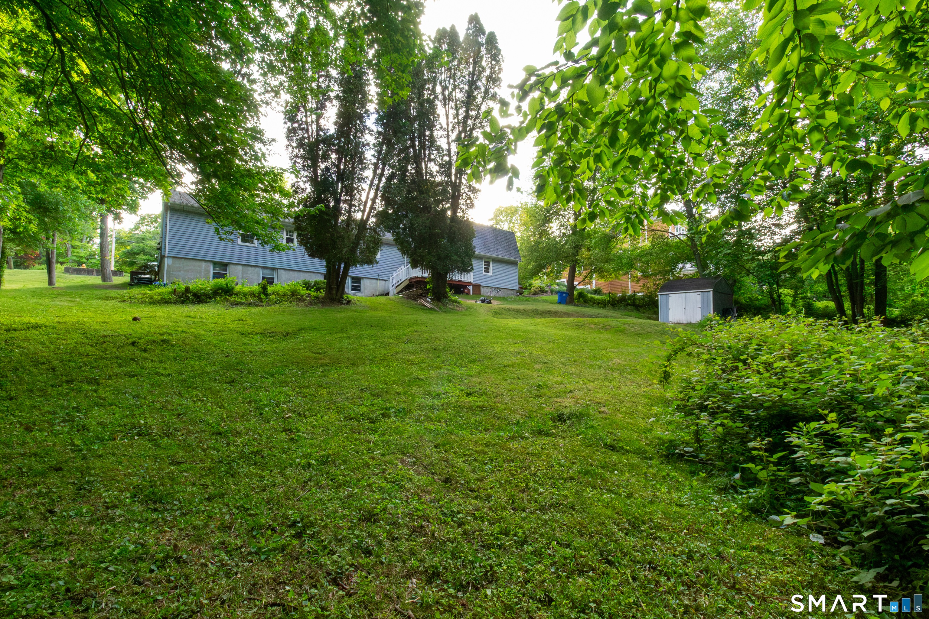 23 Great Neck Road Trumbull, CT 06611 - Photo 6 of 37