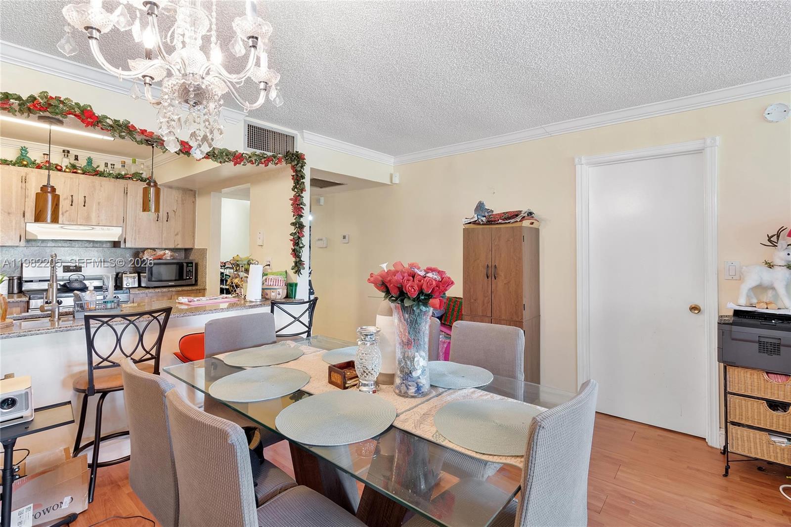 10304 Fairway Road Pembroke Pines, FL 33026 - Photo 14 of 51