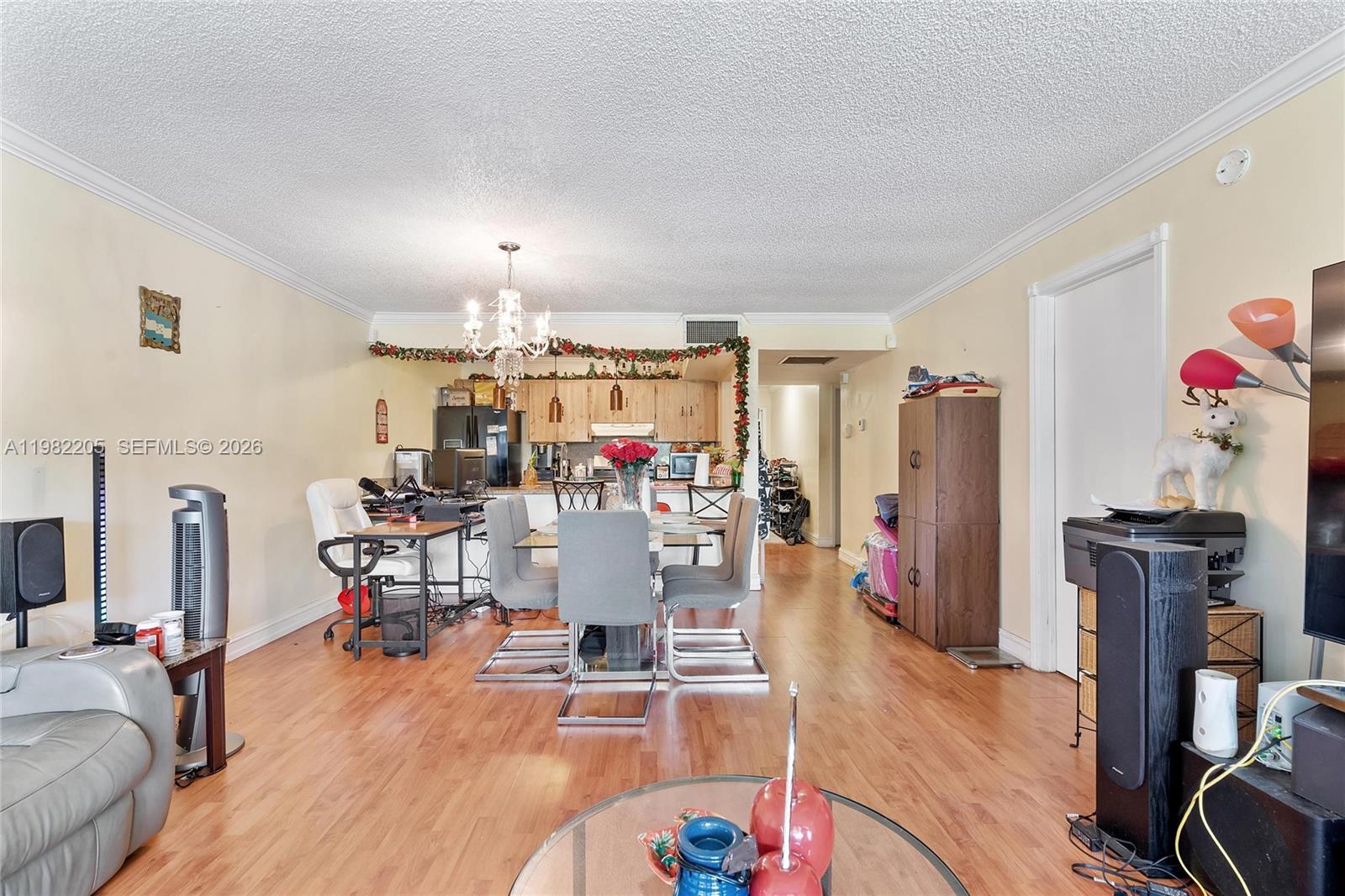 10304 Fairway Road Pembroke Pines, FL 33026 - Photo 19 of 51