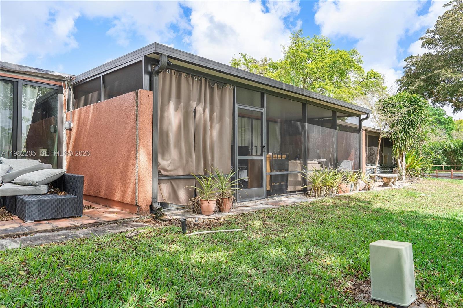 10304 Fairway Road Pembroke Pines, FL 33026 - Photo 41 of 51