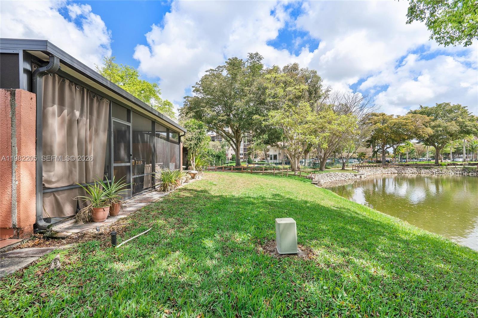 10304 Fairway Road Pembroke Pines, FL 33026 - Photo 43 of 51