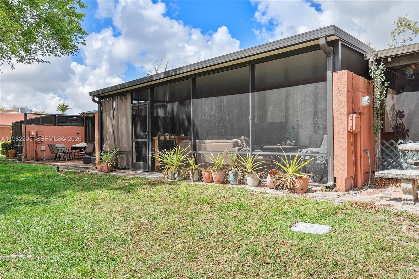 10304 Fairway Road Pembroke Pines, FL 33026 - Photo 44 of 51