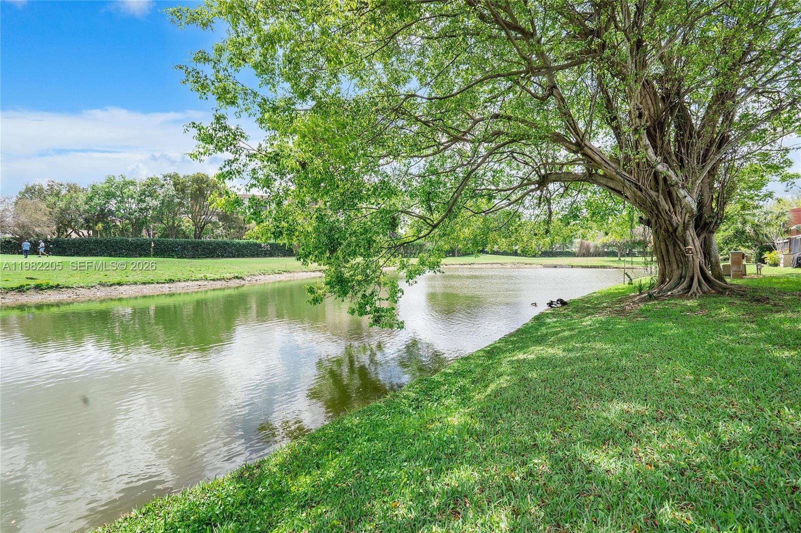 10304 Fairway Road Pembroke Pines, FL 33026 - Photo 47 of 51