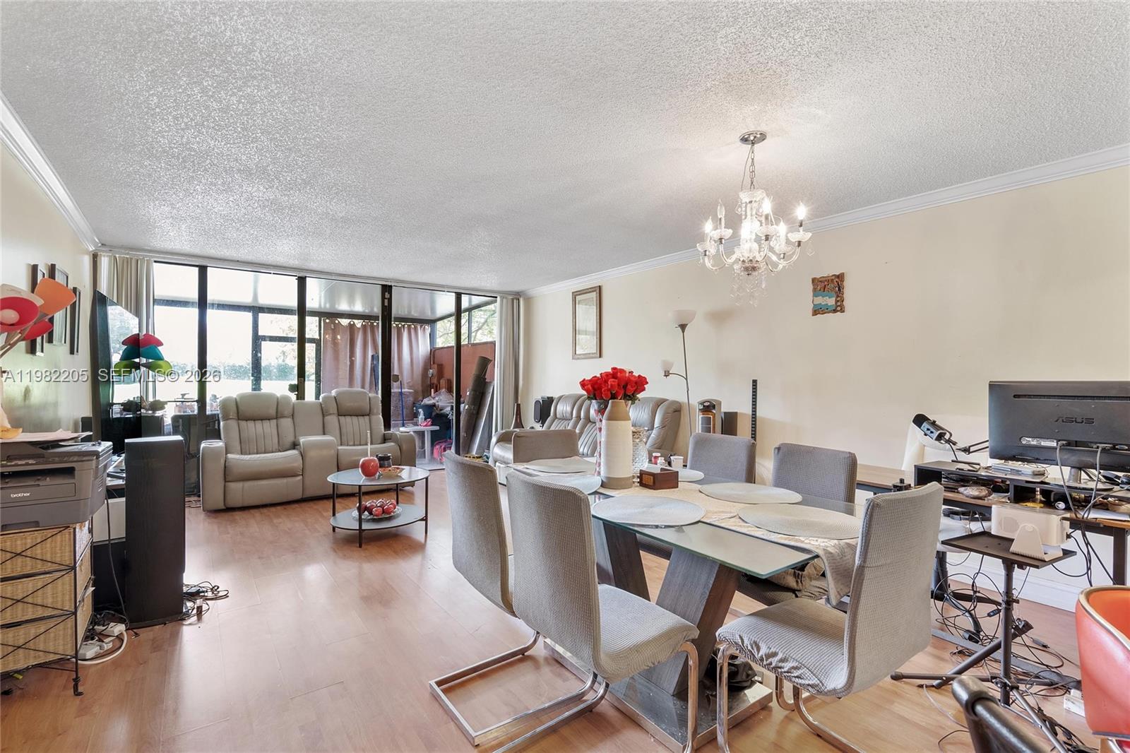 10304 Fairway Road Pembroke Pines, FL 33026 - Photo 8 of 51