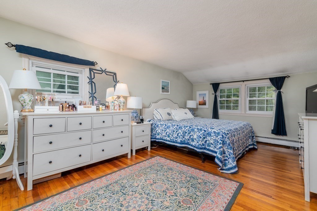 15 Juniper Road Hamilton, MA 01982 - Photo 14 of 28 Gallery Image 14