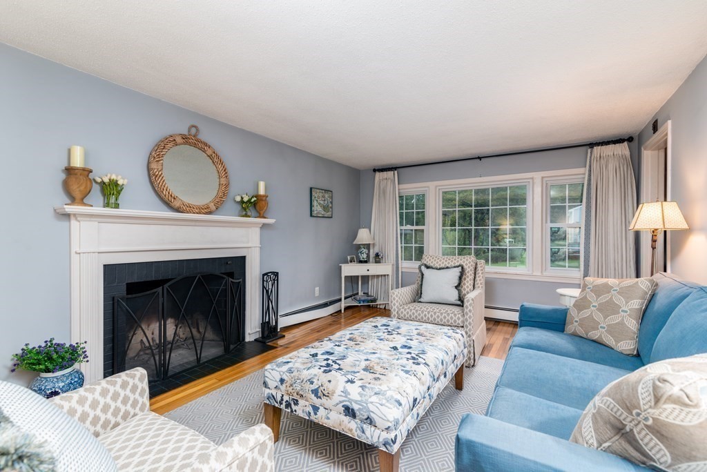 15 Juniper Road Hamilton, MA 01982 - Photo 3 of 28 Gallery Image 3