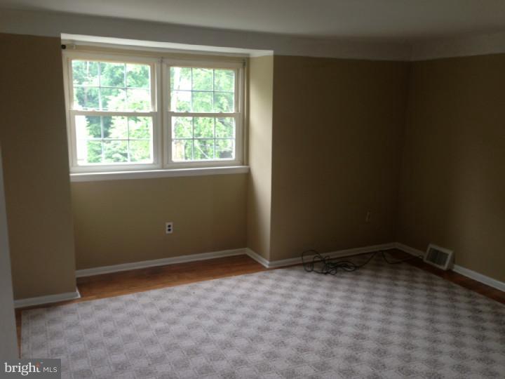 1415 Rainer Road Brookhaven, PA 19015 - Photo 3 of 9 Gallery Image 3