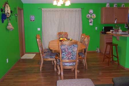 143 Slavin Heights Road Yakima, WA 98903 - Photo 3 of 15 a view of a chairs and table in a patio