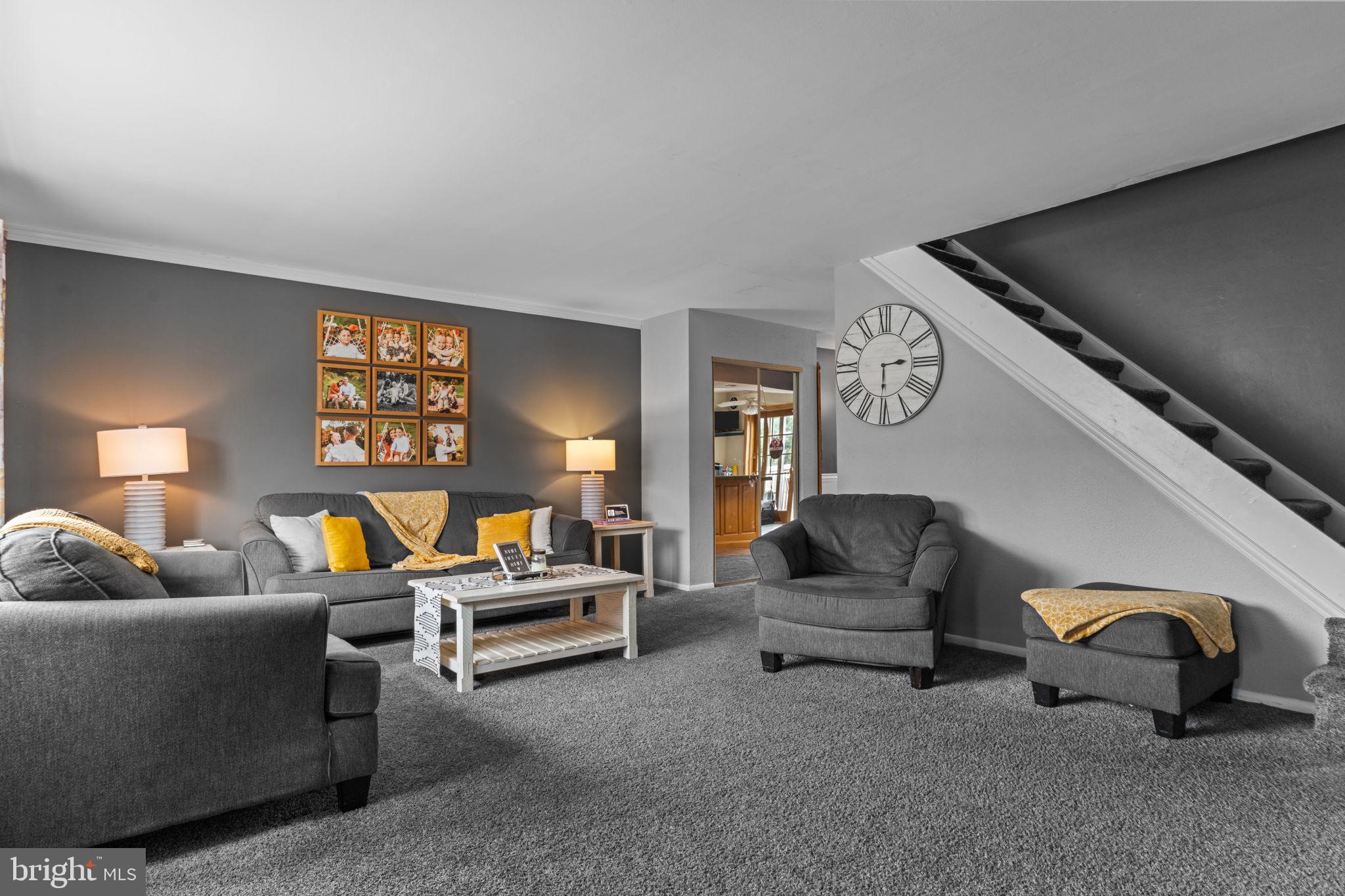 12505 Ramer Road Philadelphia, PA 19154 - Photo 4 of 27