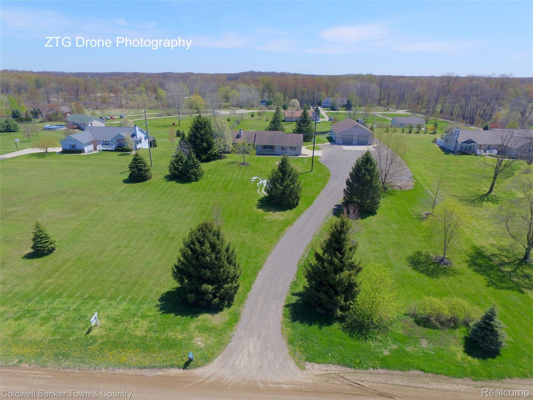 5911 Pingree Road Howell, MI 48843 - Photo 16 of 18 DJI_0030.jpg