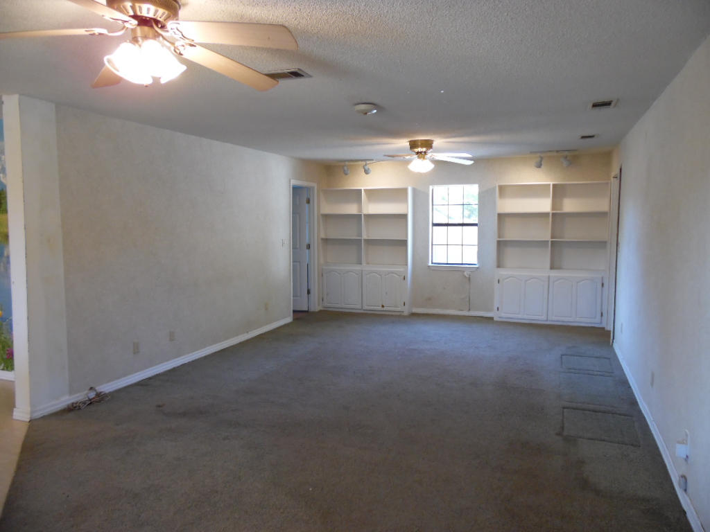 102 Dolphin Road Mary Esther, FL 32569 - Photo 12 of 25 007