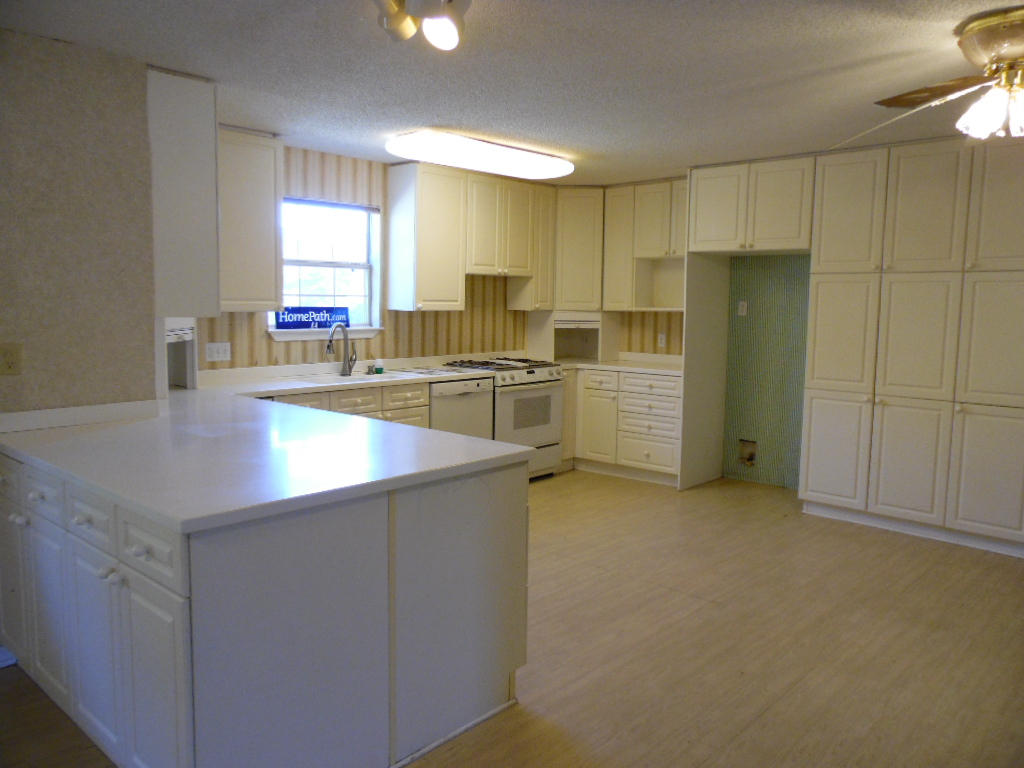 102 Dolphin Road Mary Esther, FL 32569 - Photo 13 of 25 010 - Copy