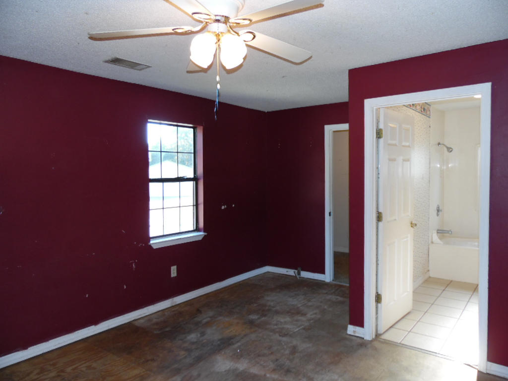 102 Dolphin Road Mary Esther, FL 32569 - Photo 16 of 25 015