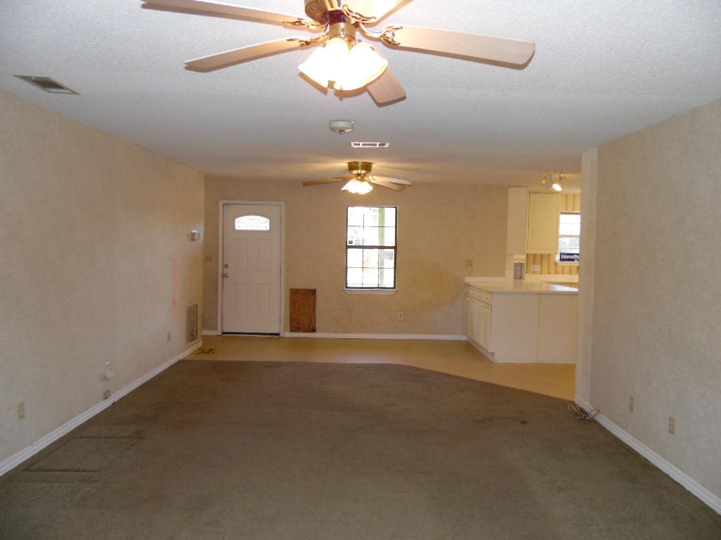 102 Dolphin Road Mary Esther, FL 32569 - Photo 20 of 25 028
