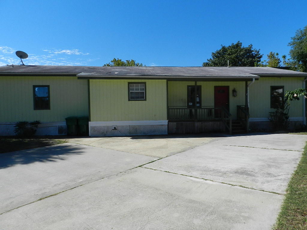 102 Dolphin Road Mary Esther, FL 32569 - Photo 2 of 25 exterior