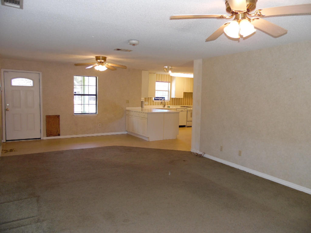 102 Dolphin Road Mary Esther, FL 32569 - Photo 21 of 25 029