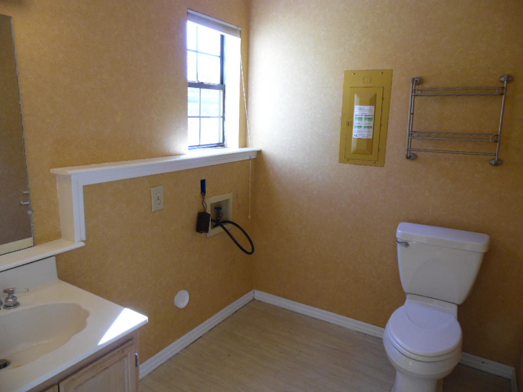 102 Dolphin Road Mary Esther, FL 32569 - Photo 6 of 25 165