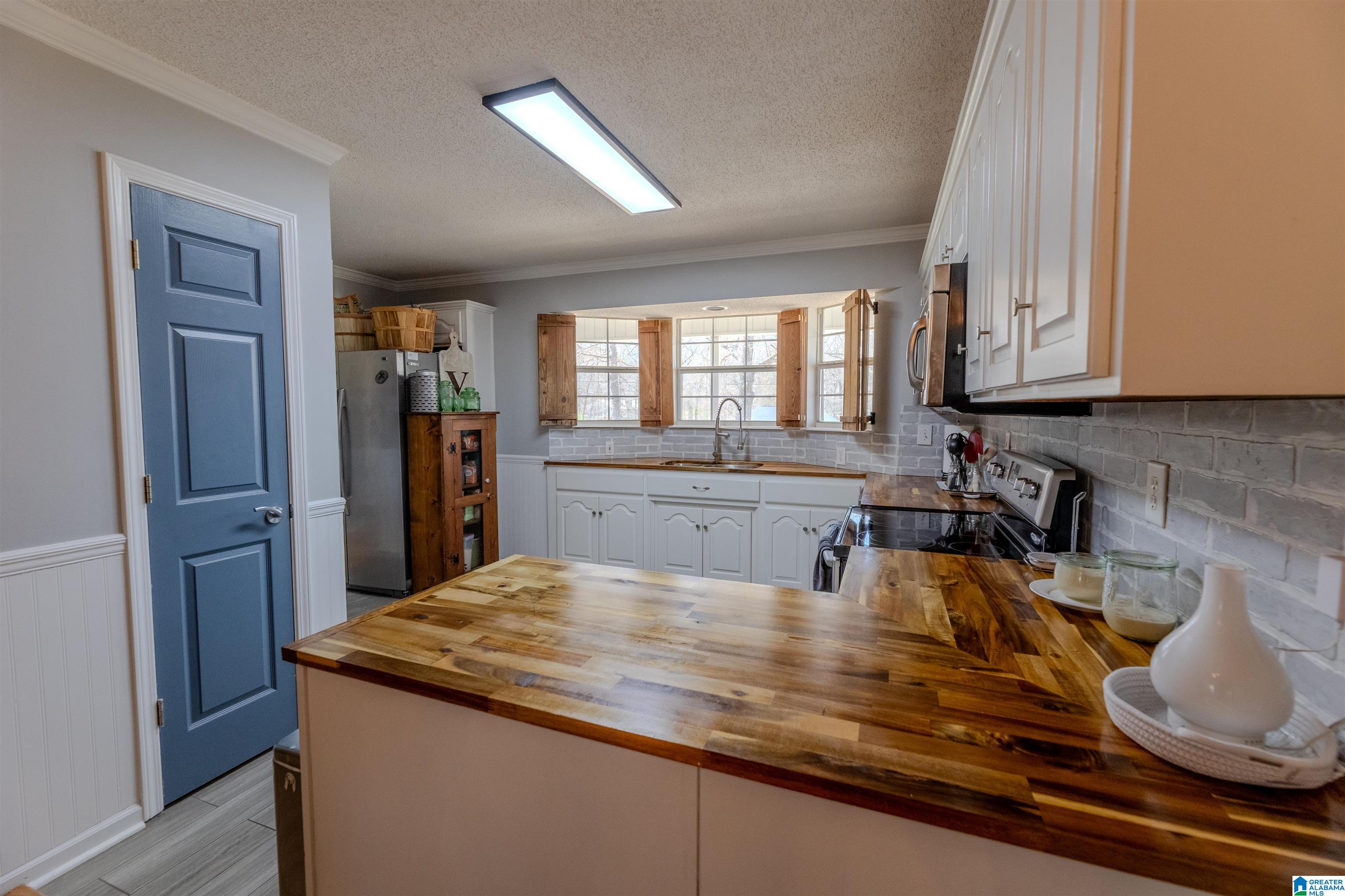 469 Bailey Loop Road Gardendale, AL 35071 - Photo 5 of 28