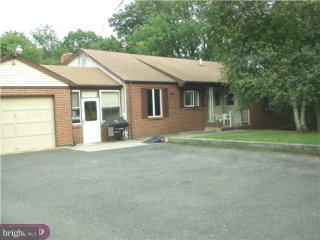 337 Ellisdale Road Crosswicks, NJ 08515 - Photo 2 of 5